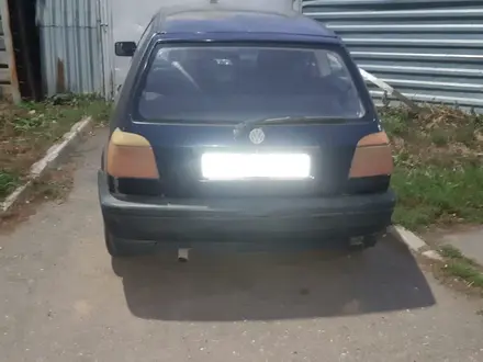 Volkswagen Golf 1993 года за 1 300 000 тг. в Астана – фото 2