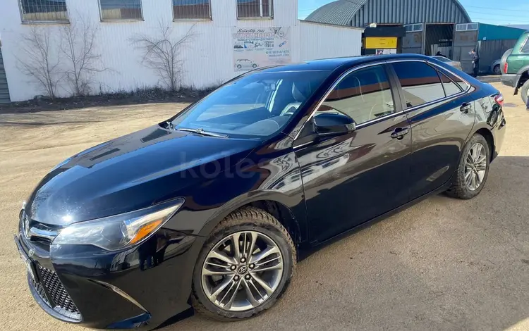 Toyota Camry 2016 года за 9 000 000 тг. в Жезказган