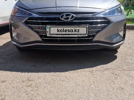 Hyundai Elantra 2020 года за 9 100 000 тг. в Астана – фото 2