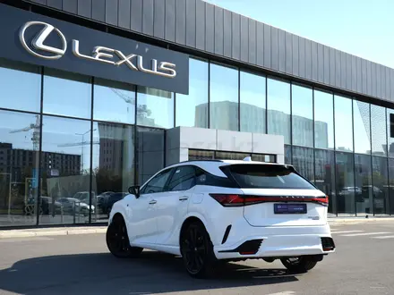 Lexus RX 500h F Sport Performance+ 2025 года за 53 270 400 тг. в Шымкент – фото 2