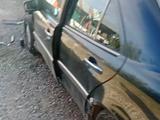 Mercedes-Benz C 200 1995 года за 600 000 тг. в Алматы – фото 2