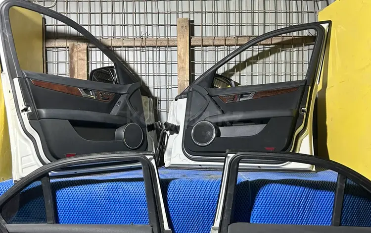 Дверные Карты W204 за 60 000 тг. в Актау