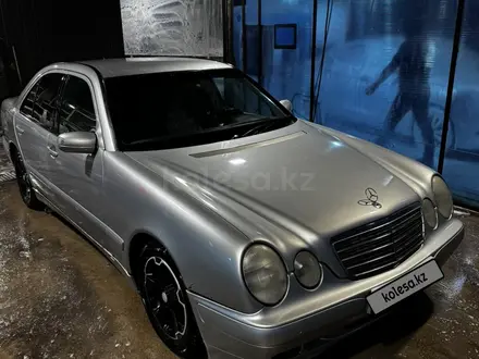 Mercedes-Benz E 280 2000 года за 3 100 000 тг. в Астана – фото 10