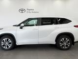 Toyota Highlander 2023 года за 30 990 000 тг. в Астана – фото 3