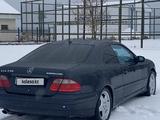 Mercedes-Benz CLK 230 2000 годаүшін3 000 000 тг. в Актау – фото 2