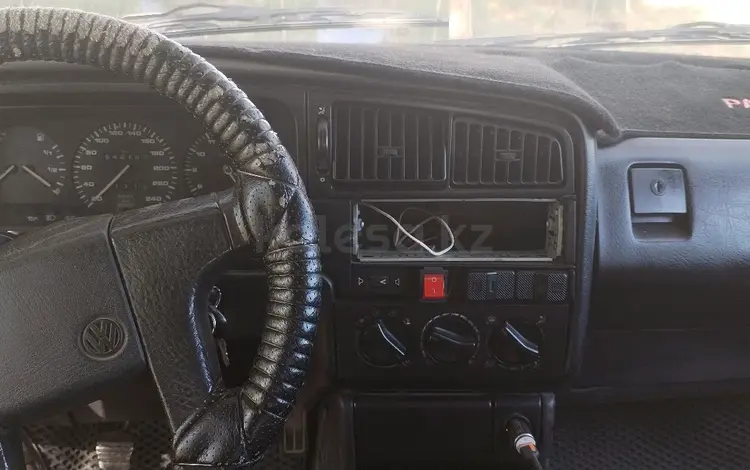 Volkswagen Passat 1993 годаүшін1 000 000 тг. в Шымкент