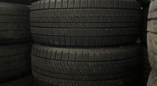 Шины Bridgestone 225/50/17 зима диски R17 5x114 за 11 777 тг. в Уральск