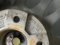 Шины Bridgestone 225/50/17 зима диски R17 5x114 за 11 777 тг. в Уральск – фото 6