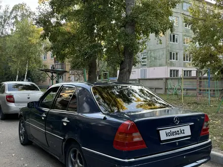 Mercedes-Benz C 200 1995 года за 1 300 000 тг. в Усть-Каменогорск