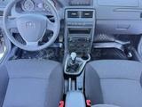 ВАЗ (Lada) Priora 2170 2015 годаүшін4 500 000 тг. в Усть-Каменогорск – фото 3
