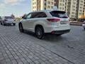 Toyota Highlander 2017 годаfor17 300 000 тг. в Шымкент – фото 2