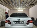 Toyota Camry 2010 годаfor6 400 000 тг. в Актобе – фото 4