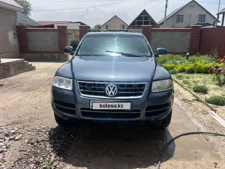 Volkswagen Touareg 2005 года за 3 600 000 тг. в Алматы