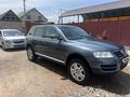 Volkswagen Touareg 2005 года за 3 600 000 тг. в Алматы – фото 8