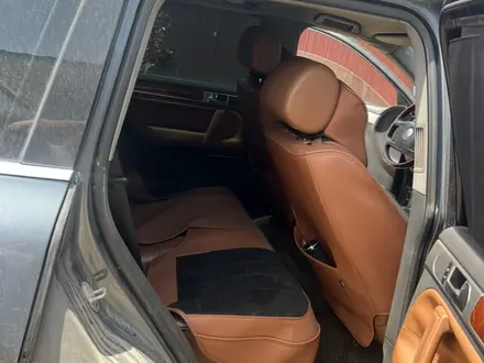 Volkswagen Touareg 2005 года за 3 600 000 тг. в Алматы – фото 11