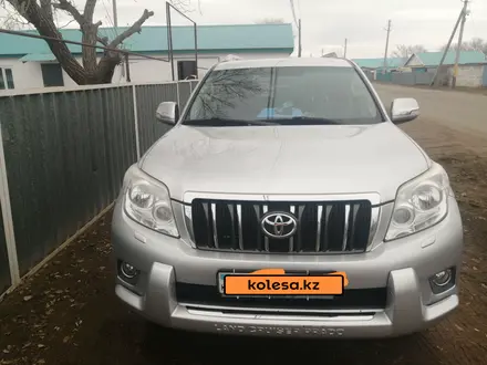 Toyota Land Cruiser Prado 2012 года за 14 500 000 тг. в Актобе – фото 2