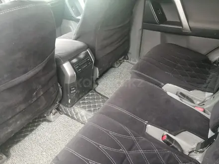 Toyota Land Cruiser Prado 2012 года за 14 500 000 тг. в Актобе – фото 10