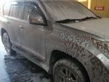 Toyota Land Cruiser Prado 2012 годаүшін14 500 000 тг. в Актобе – фото 5