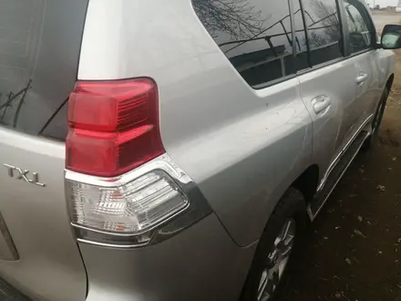 Toyota Land Cruiser Prado 2012 года за 14 500 000 тг. в Актобе – фото 6