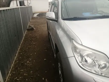 Toyota Land Cruiser Prado 2012 года за 14 500 000 тг. в Актобе – фото 7