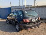 Lexus RX 300 1999 годаүшін4 200 000 тг. в Алматы – фото 3