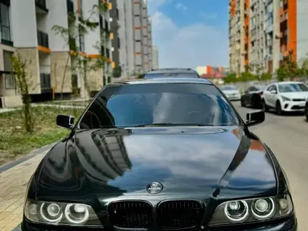 BMW 540 2001 года за 3 000 000 тг. в Алматы