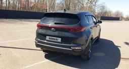 Kia Sportage 2021 года за 10 350 000 тг. в Караганда – фото 2