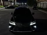 Lexus LX 570 2019 годаүшін47 000 000 тг. в Алматы – фото 2