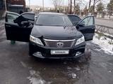 Toyota Camry 2014 года за 9 500 000 тг. в Шымкент – фото 2