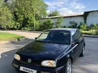 Volkswagen Golf 1995 годаүшін1 800 000 тг. в Алматы