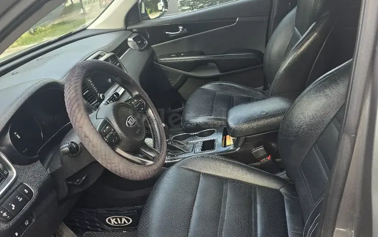 Kia Sorento 2017 годаүшін10 500 000 тг. в Алматы