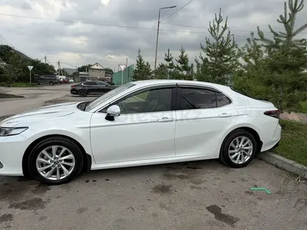 Toyota Camry 2023 года за 14 250 000 тг. в Алматы – фото 4