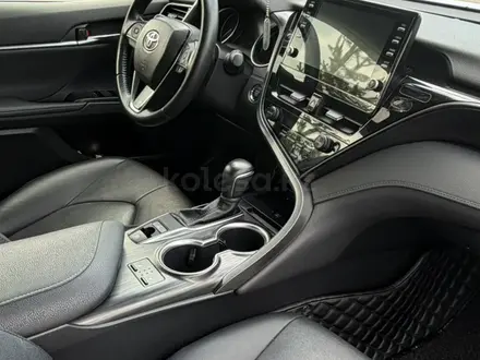 Toyota Camry 2023 года за 14 250 000 тг. в Алматы – фото 6