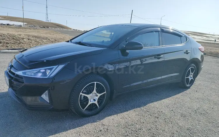 Hyundai Elantra 2019 года за 7 500 000 тг. в Астана