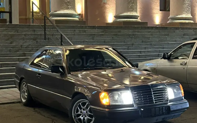 Mercedes-Benz E 230 1992 годаүшін1 800 000 тг. в Усть-Каменогорск
