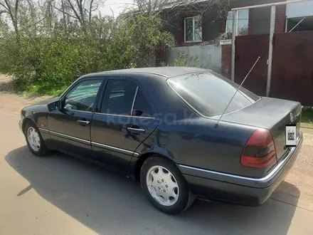 Mercedes-Benz C 220 1996 года за 2 500 000 тг. в Алматы – фото 3