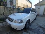 Kia Carnival 2001 года за 2 200 000 тг. в Шымкент – фото 3