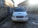 Kia Carnival 2001 года за 2 200 000 тг. в Шымкент – фото 5