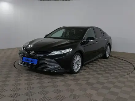 Toyota Camry 2019 года за 15 150 000 тг. в Шымкент