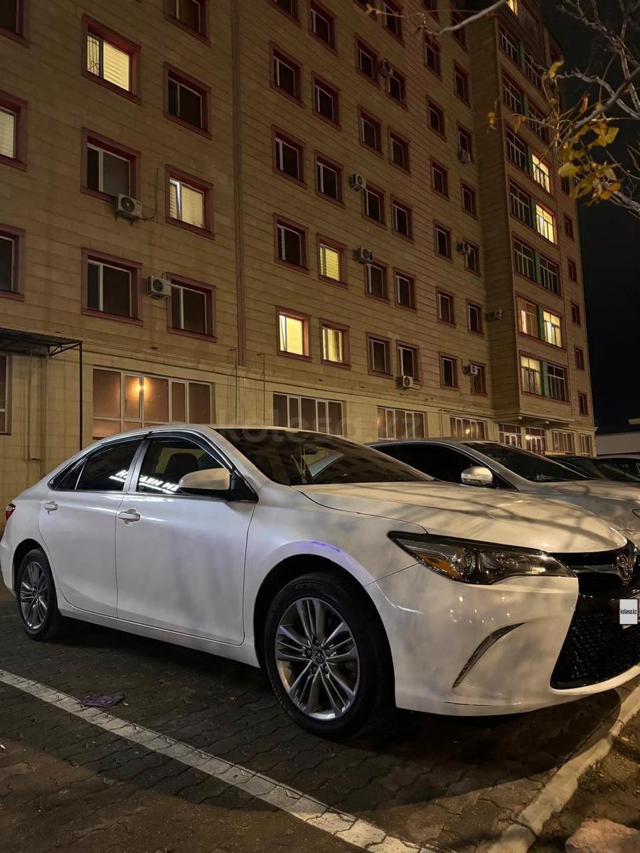 Toyota Camry 2014 г.