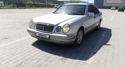 Mercedes-Benz E 230 1995 года за 2 400 000 тг. в Актобе