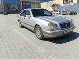 Mercedes-Benz E 230 1995 года за 2 400 000 тг. в Актобе – фото 3