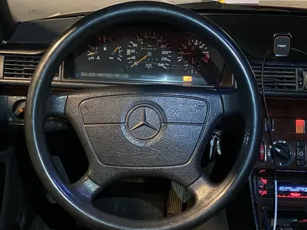 Mercedes-Benz E 220 1995 года за 1 650 000 тг. в Алматы – фото 7