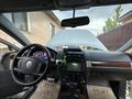 Volkswagen Touareg 2004 годаfor5 500 000 тг. в Алматы – фото 6