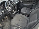 Skoda Yeti 2011 года за 2 500 000 тг. в Алматы – фото 5