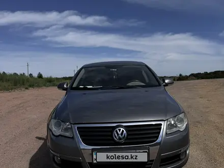 Volkswagen Passat 2006 года за 3 400 000 тг. в Астана – фото 2