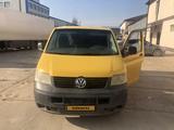 Volkswagen Transporter 2009 годаүшін4 500 000 тг. в Уральск