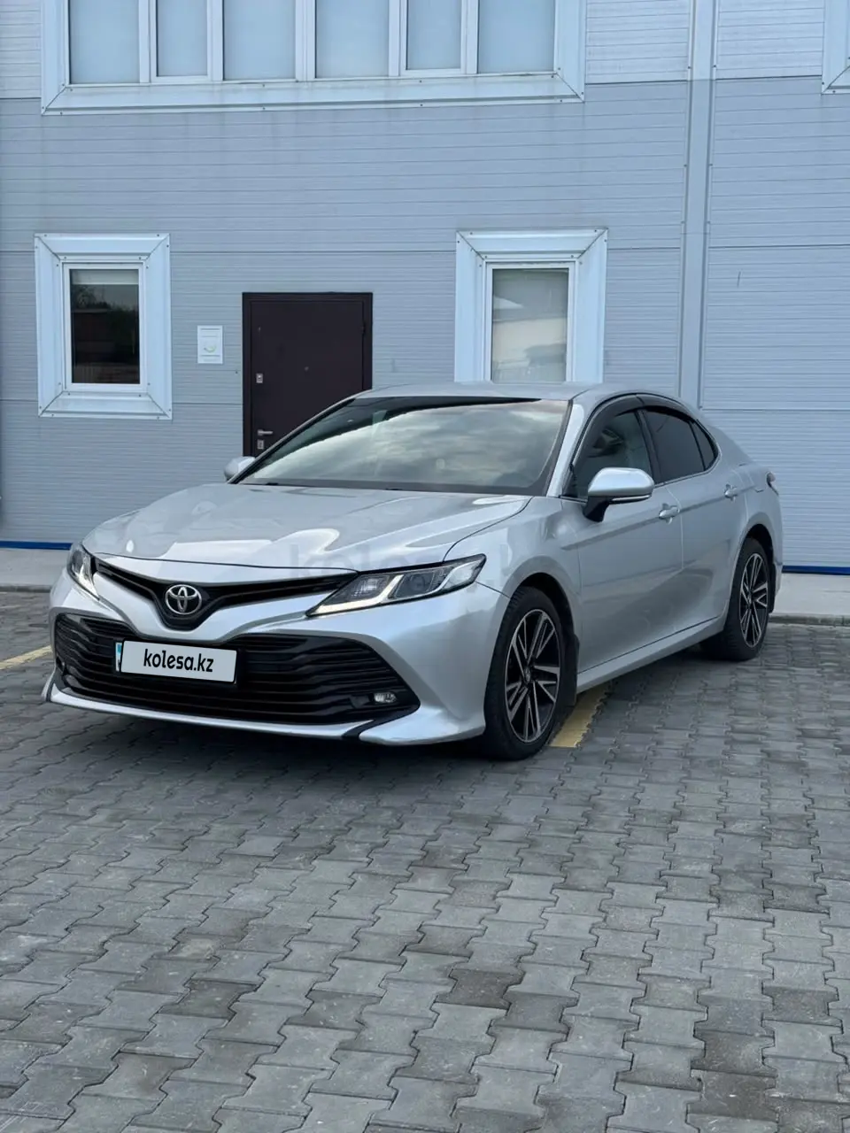 Toyota Camry, 2019