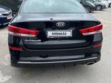 Kia Optima 2019 года за 6 300 000 тг. в Актобе – фото 4