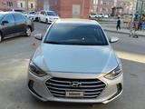 Hyundai Elantra 2017 годаfor5 200 000 тг. в Атырау – фото 2